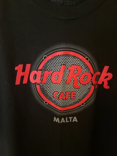 Hard Rock Café Raised Graphic Tee Vintage Malta T Shirt Black Large image 2