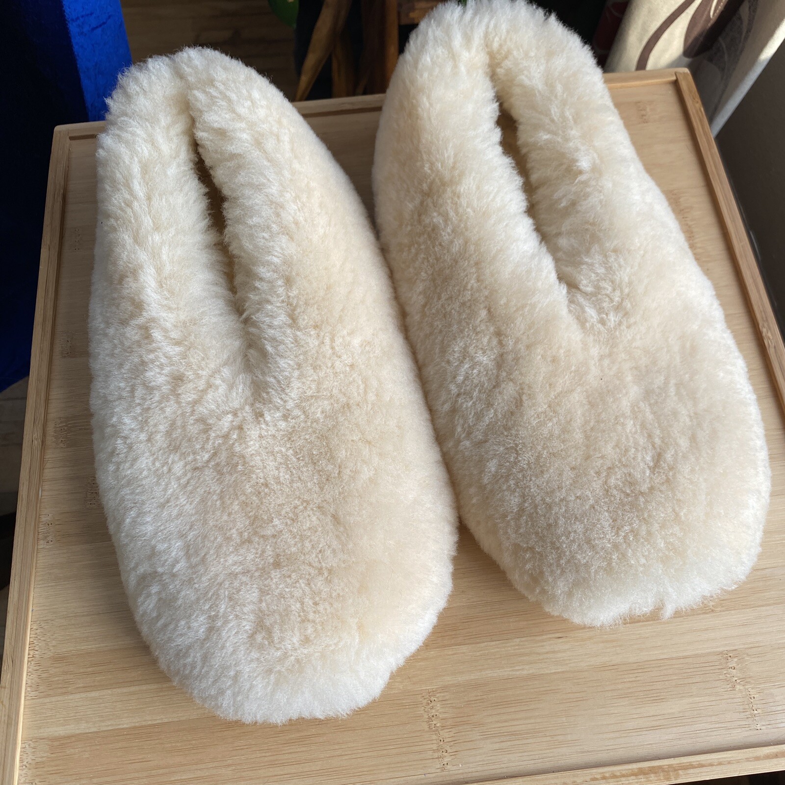 SAOLA Pantofole da donna in shearling con suola scamosciata in shearling Nuova Zelanda taglia 9 NUOVE