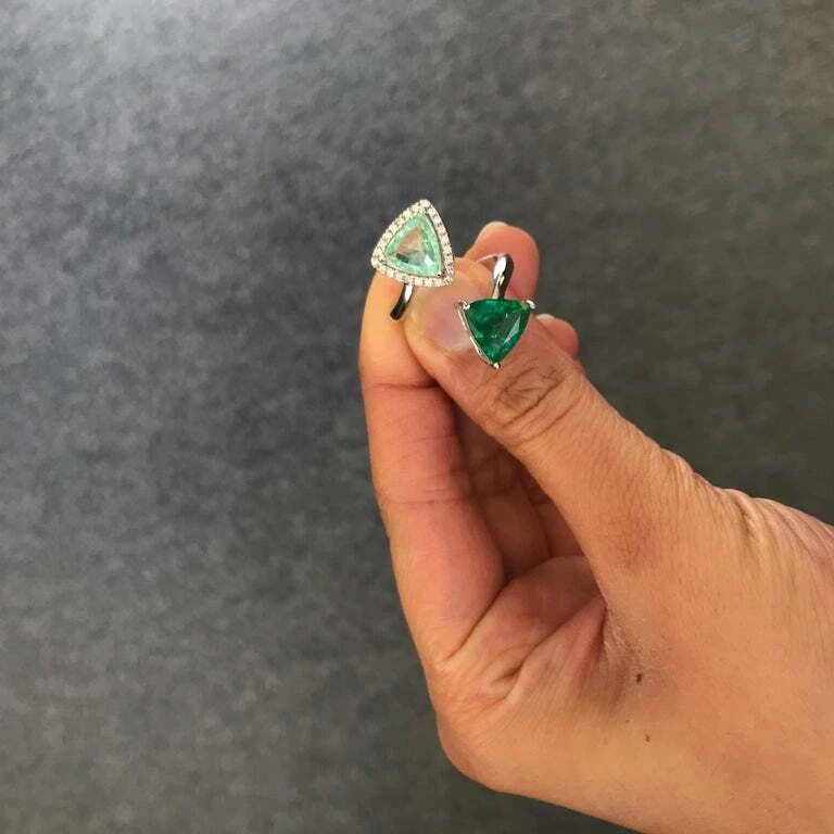 Trillion Shaped Zambian 2.55CT Esmeralda e Pariaba 1.70CT Turmalina Wrap Band - Imagem 4 de 4