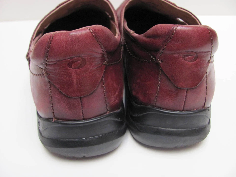 Mujer Cuero Marrón Aravon Abzorb Marco en T Estabilizador Mujer Plano Slipon   Foto 3 de 4