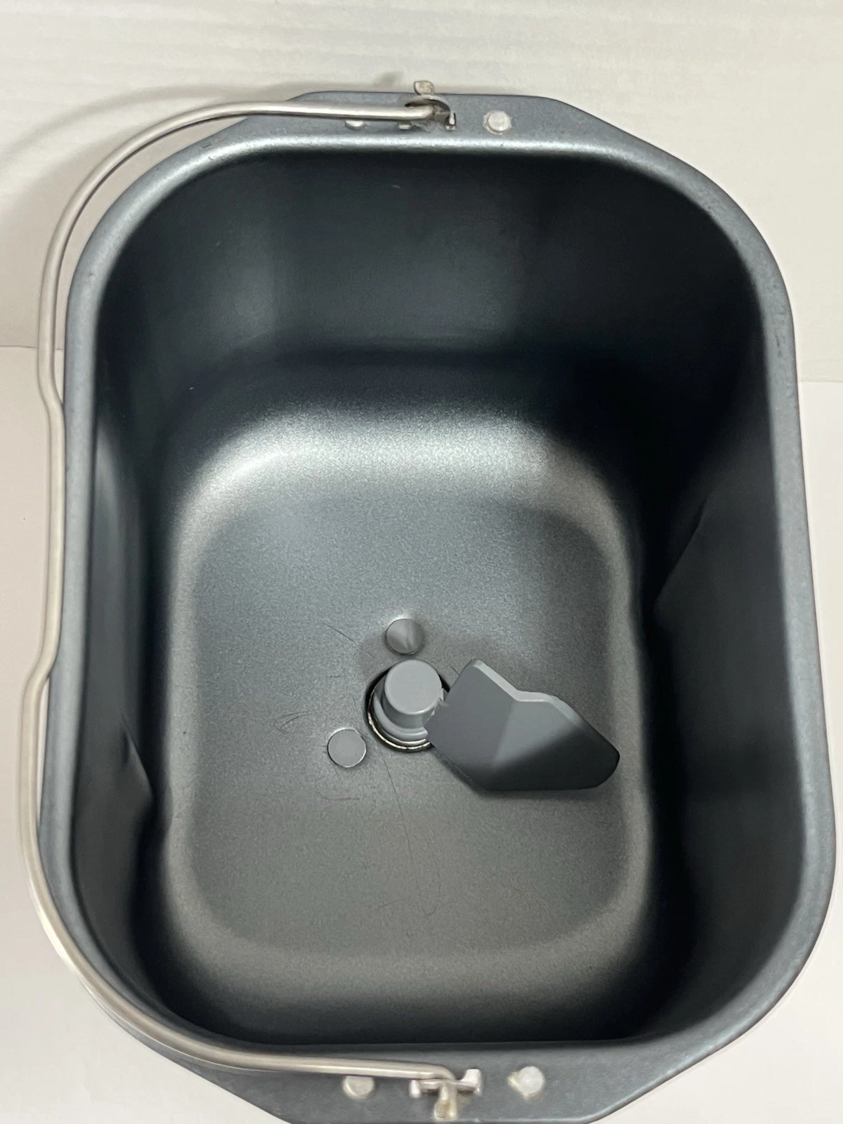 Sunbeam OSTER 5821 Bread Machine Maker Pan & Paddle Replacement Parts OEM
Opens in a new window or t