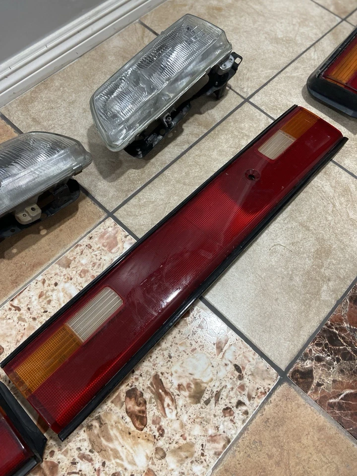 Luces traseras Honda Civic 1990 sedán Foto 3 de 4