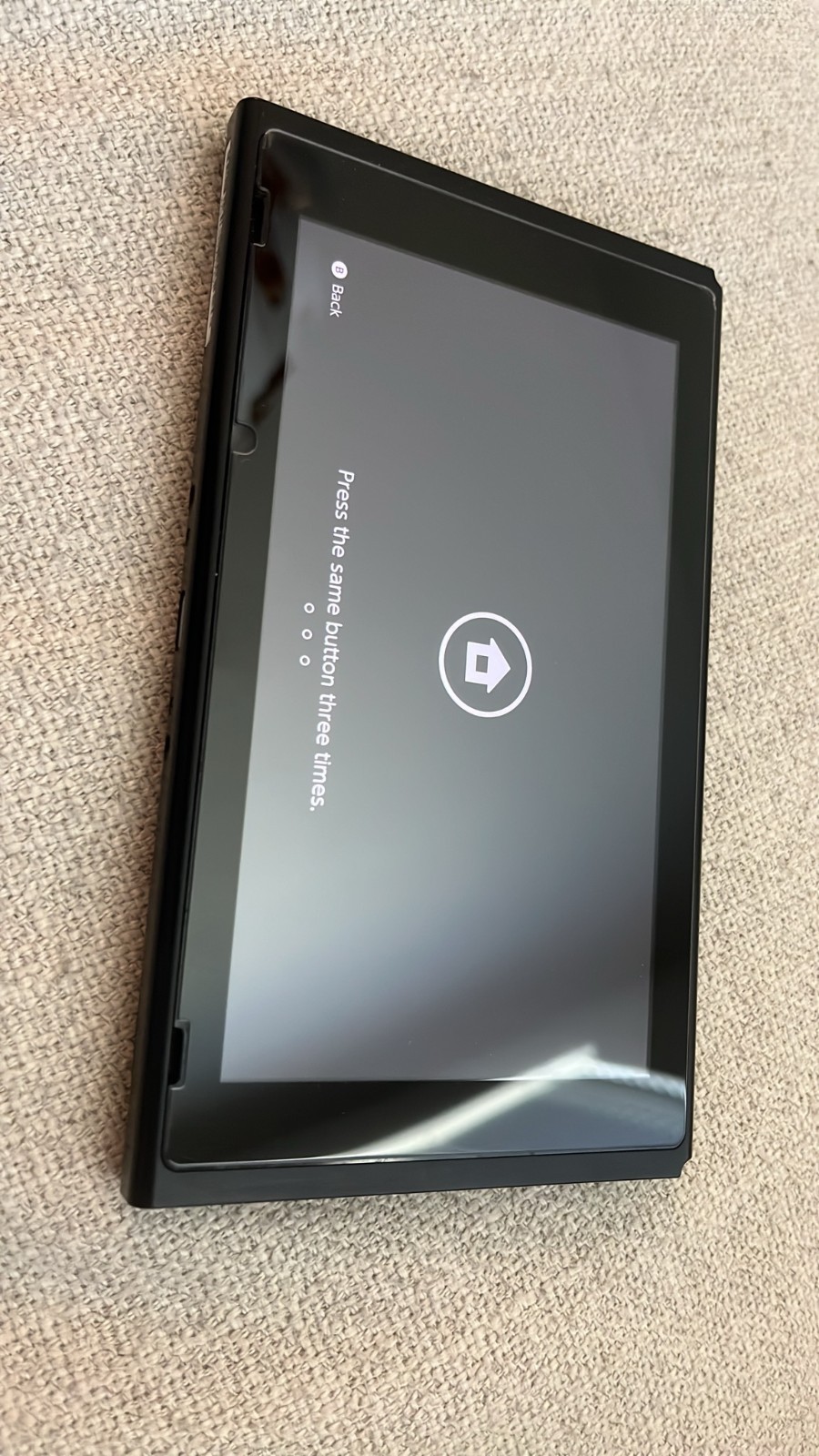 Nintendo Switch Console Only (HAC-001-01) - Excellent Condition