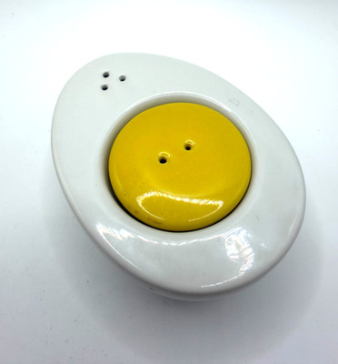 Ceramic Hard Boiled Egg Stacking Salt Pepper Shakers Nesting Farmhouse Kitchen