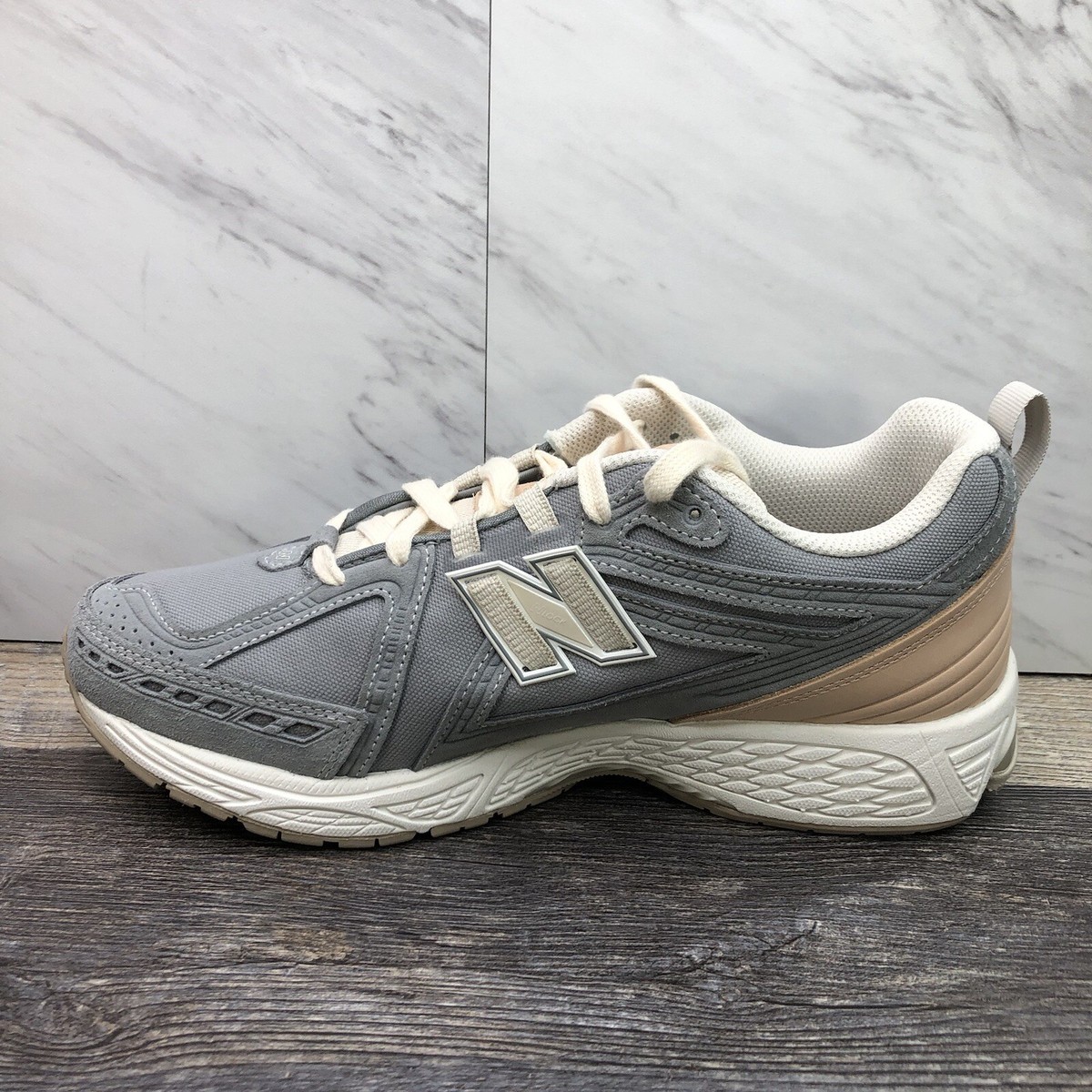 New Balance 1906F Running Shoes  display picture 1