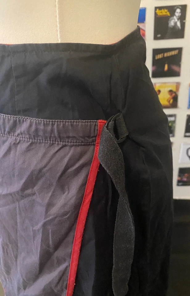 Falda midi vintage años 90 Y2K archivo Copine cremallera lazos delantal extraíble negro Foto 4 de 4