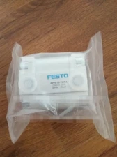 1PCS Festo ADVU-32-15-P-A 156532  Cylinder -New Free Shipping  *TT