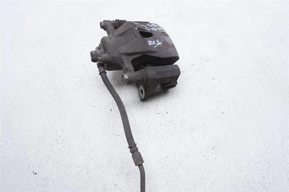 Pinza de freno delantero derecho pasajero Toyota Prius 2012-2017 C 47730-52280 Foto 3 de 3