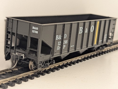 Athearn Spur HO 3-Bay Offset Side Hopper Wagon 12788 Baltimore & Ohio | Condition: Used
