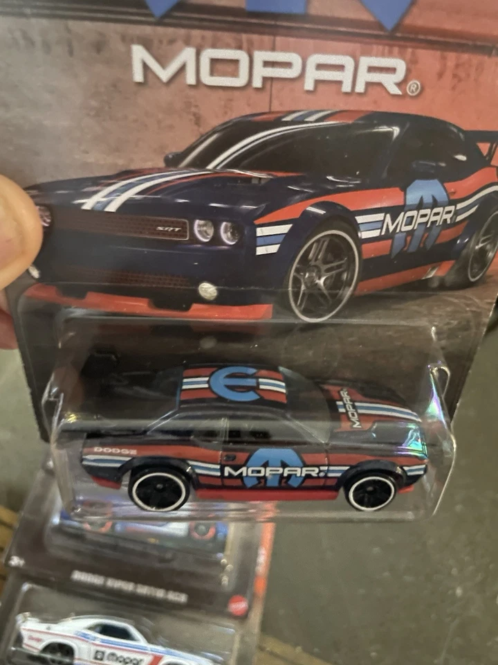 Dodge Mopar 2022 Hot Wheels juego completo de 4 coches Foto 3 de 4