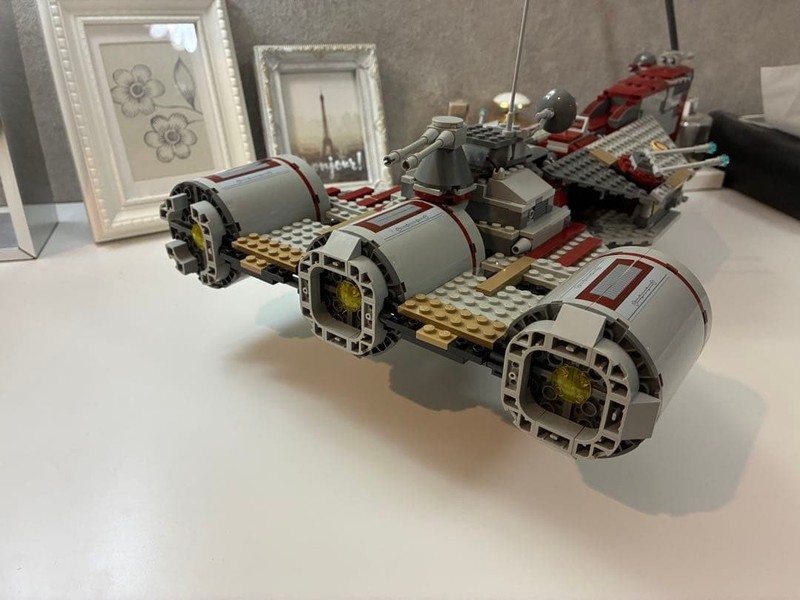 [USED] LEGO Star Wars Republic Frigate 7964 Retired Set