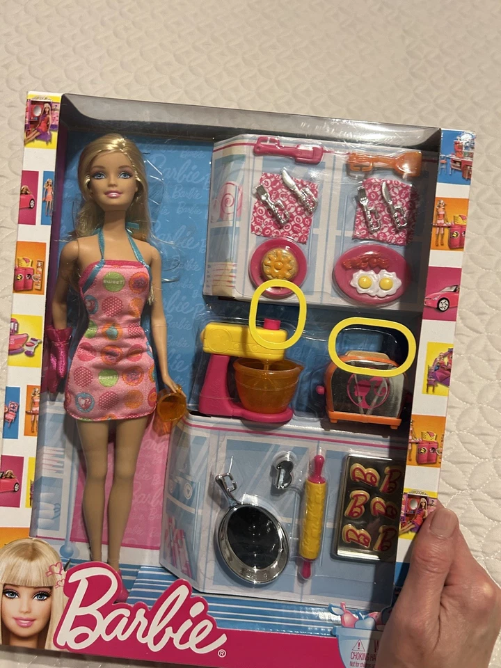 Barbie muñeca y juego 2010 #V8656 Foto 3 de 4