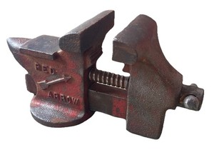 Columbian No. 63 1/2 Red Arrow Bench Vise - Anvil -  Great Condition - Vintage