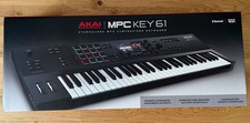 Akai Professional MPC Key 61 Sampler Sequencer Keyboard Touchscreen 16 Pads