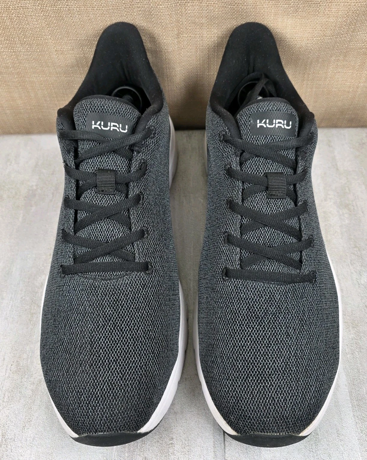 Kuru Flex Via Mens Sz 13M Black Gray White Athletic Running Shoes Sneakers *Flaw
