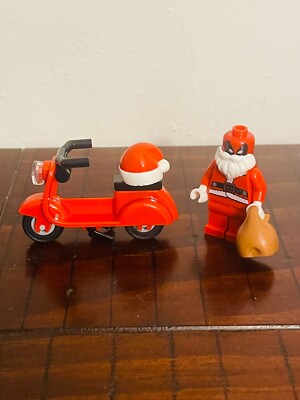 Lego Marvel Super Heroes Deadpool Santa Minifigure Vespa Scooter 100% Authentic