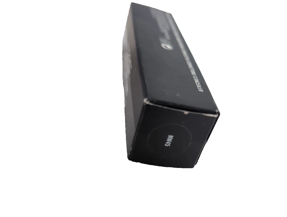 Mac Mineralize Concealer .17 oz / 5 ml #NW45 - New In Box - Image 2 of 3