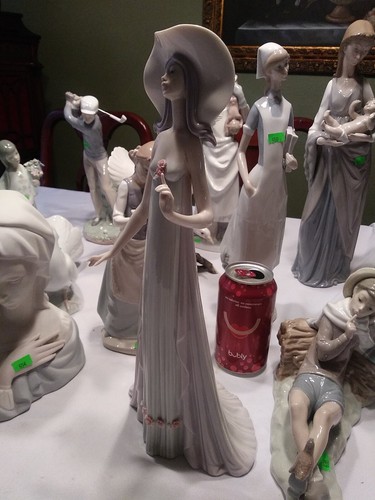 Lladro THE DEBUTANTE Figurine #1431 Fast Shipping! 14" - Picture 6 of 12