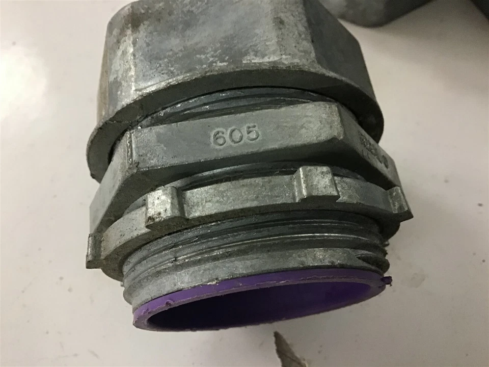 Regal 605 Compression Connector 1 1/2" Lot of 26 - Image 4 of 4