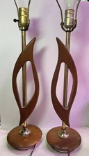 Vintage Pair Mid Century Danish Modern Sculptural Walnut Table Lamps 3 way works