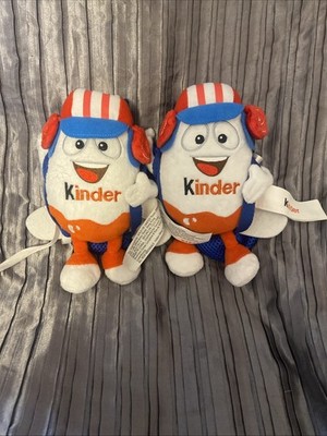 Konvolut zwei Kinder Suprise Ei Plüschtiere mit blauem Netz Rucksack 96