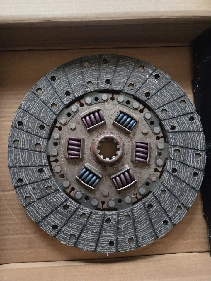 New Studebaker Clutch Disc, All 55 To 64 With The 10 Inch Disc - Image 2 of 2