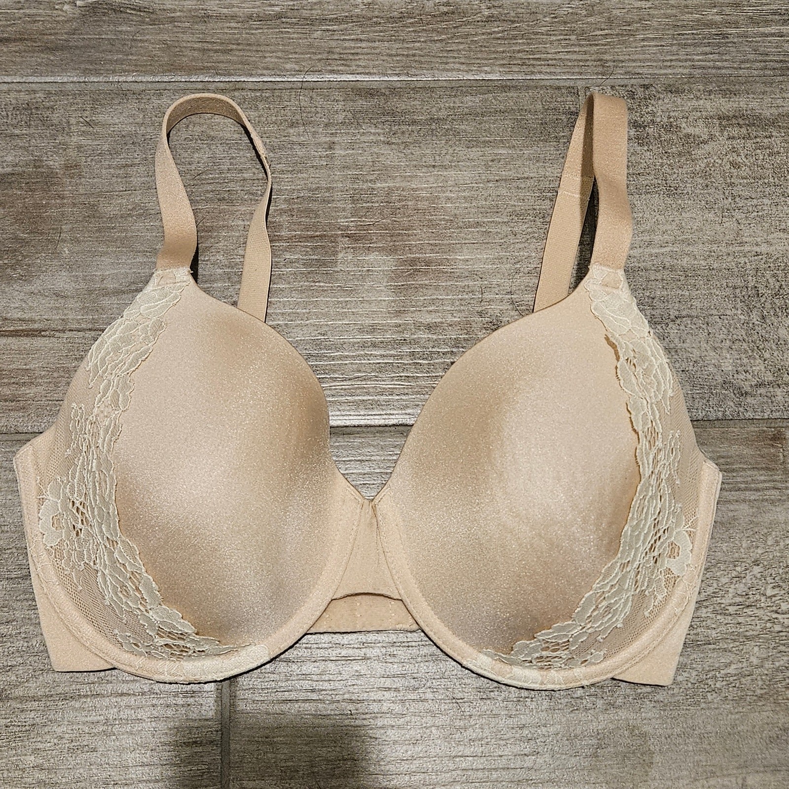 Wacoal Opulence Contour Bra Women’s 32DDD Beige Lace Trim Underwire Intimates