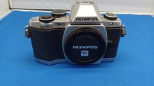 OLYMPUS E-M10 180788