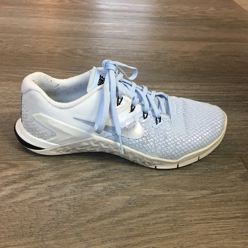 Para mujeres Nike Metcon 4 Zapatos de Entrenamiento Tenis Talla 7 EE. UU./38 UE Azul Blanco Gimnasio Foto 4 de 4