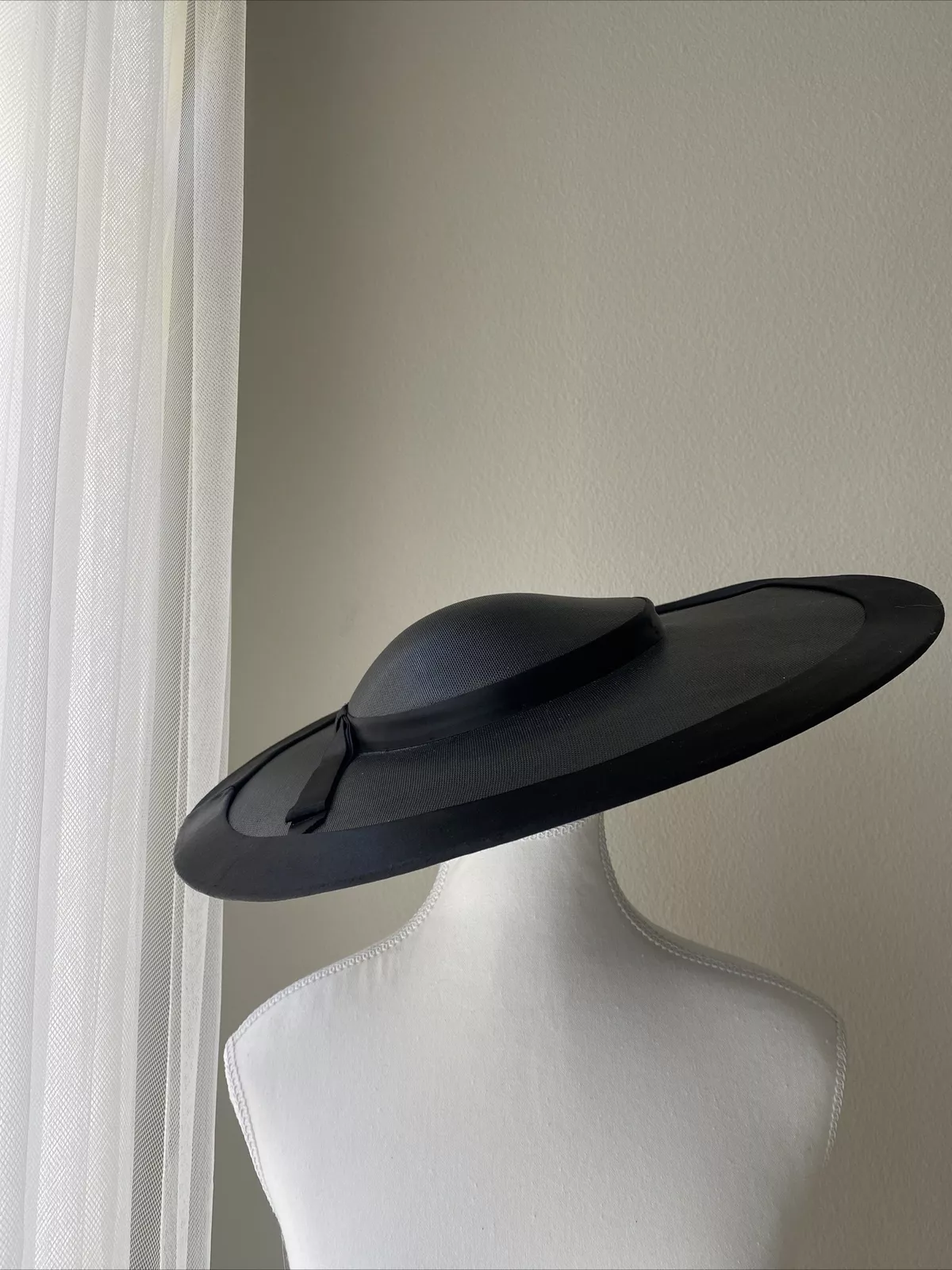 Chapeau style Dior 
