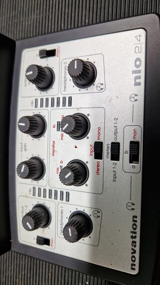 Novation nio 2 4 Audio Interface - Used, Working, Scratches - Image 2 of 4