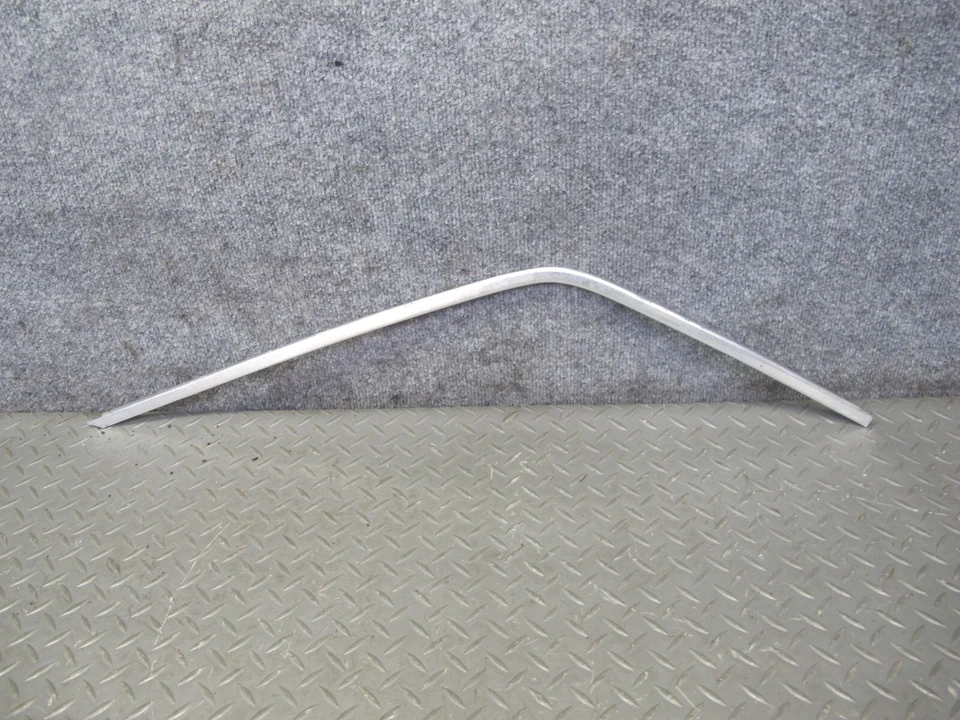 75-85 MERCEDES W123 PUERTA DELANTERA DERECHA CROMO MOLDURA CUBIERTA JUEGO OEM Foto 3 de 4