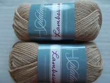 HC Platinum Collection Lambswool yarn, Light Oak beige , lot of 2 105 yds ea