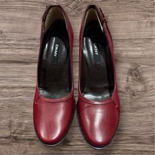  DKNY City Women s Size: 6 1/2  M Pump Shoes ...