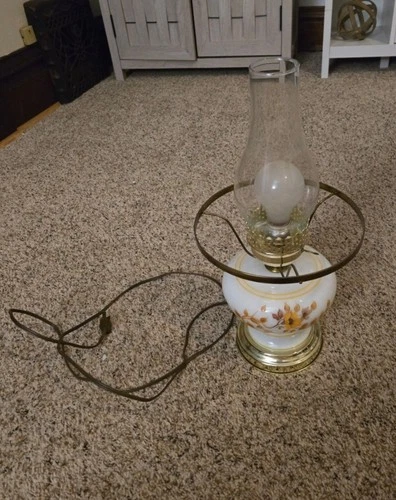 Vintage Electric White Thick Milk Glass Hurricane Working Table Lamp 16”Tall