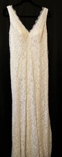 David's Bridal Allover Lace V-Neck Sheath Wedding Dress Style 183626DB