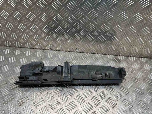 BMW X1 E84 Kühlerhalter 17107524912 PA66GF30 2.00 Diesel 130kw 2011 30517921