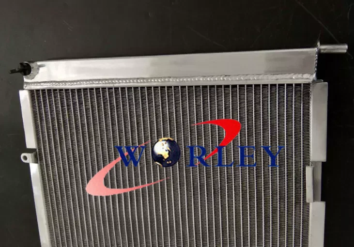 Radiador de aluminio ALFA ROMEO GTV 916C; Spider 916S 1.8/2.0/2.0i/3.0i/3.2i 95-05 Foto 2 de 4