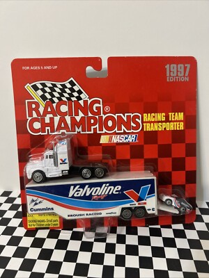 1997 Racing Champions 1/87 #6 Mark Martin Valvoline Car Trailer Hauler Semi