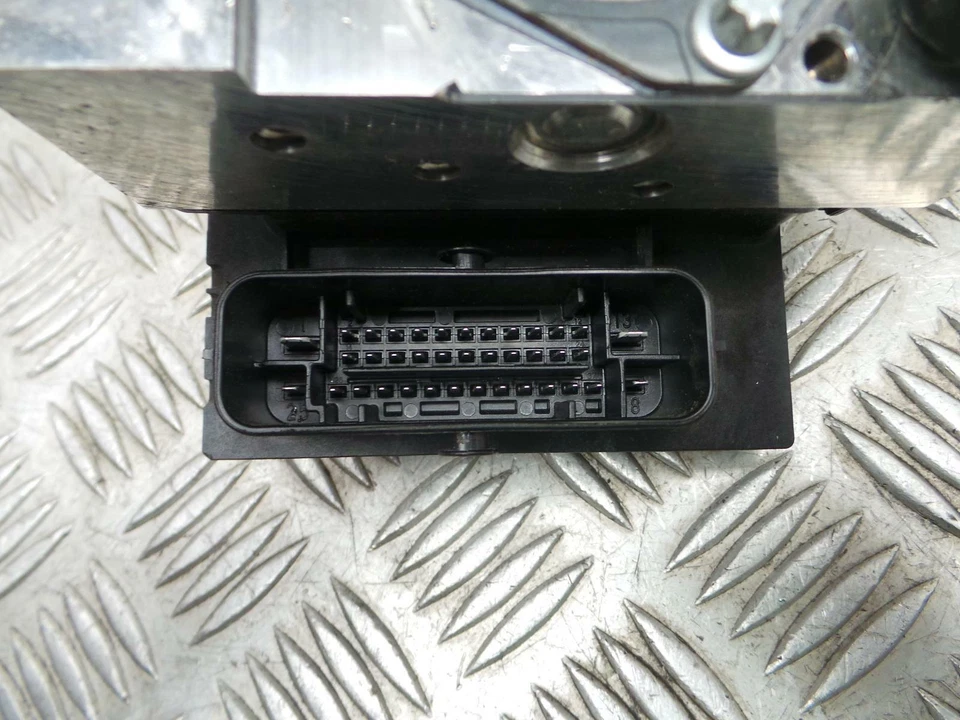 Modulador bomba ABS Bosch Range Rover Sport L320 2005-2013 Foto 2 de 4