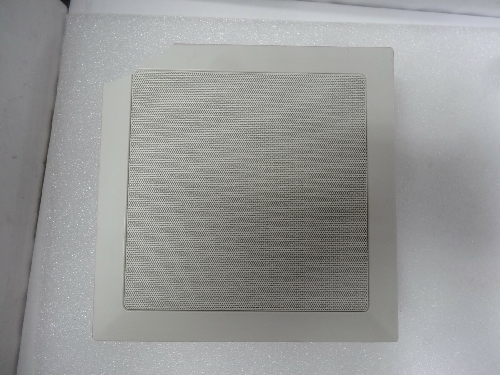 square in wall speakers