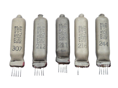 Röhre/TUBE- 5 x 5678=DF60=DF654=DF669=CV2254-RAYTHEON-NEU-voll funktionsfähig-