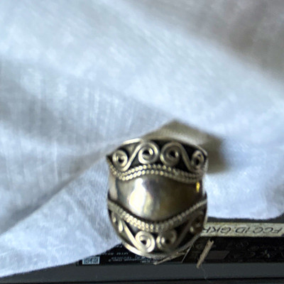 Silver Tone Scroll Swirl Band Fashion Ring, Metal, No Stone, 0 Gemstones