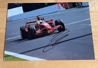 Kimi Raikkonen hand signed photo 18x13cm 2007 Ferrari F2007