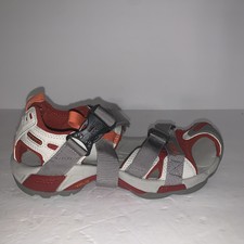 teva wraptor sandals