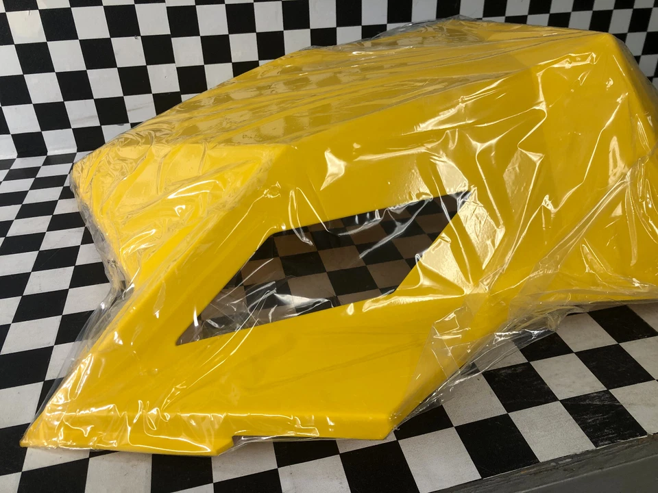 Ski-Doo MXZ Renegade Sport XP 500SS 600 800 2008-2018 FABRICANTE DE EQUIPOS ORIGINALES PANEL DERECHO AMARILLO EMP Foto 2 de 4