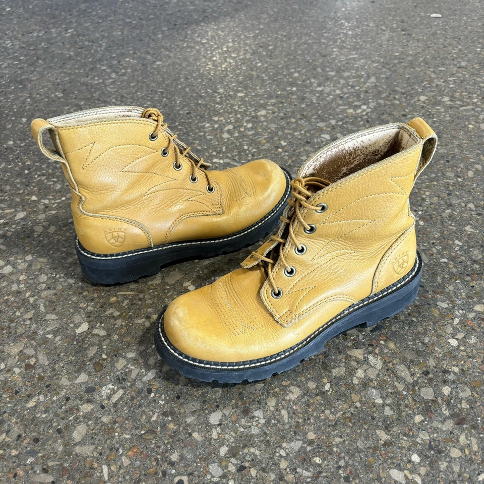 Bota de trabajo de cuero en cascada Ariat #14797 Western Ranch Kiltie para mujer talla 7,5B Foto 2 de 4