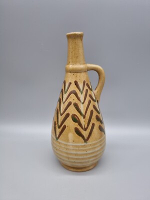 Eine Vintage Studiokeramik Flaschenvase. Macher Mark To Base.