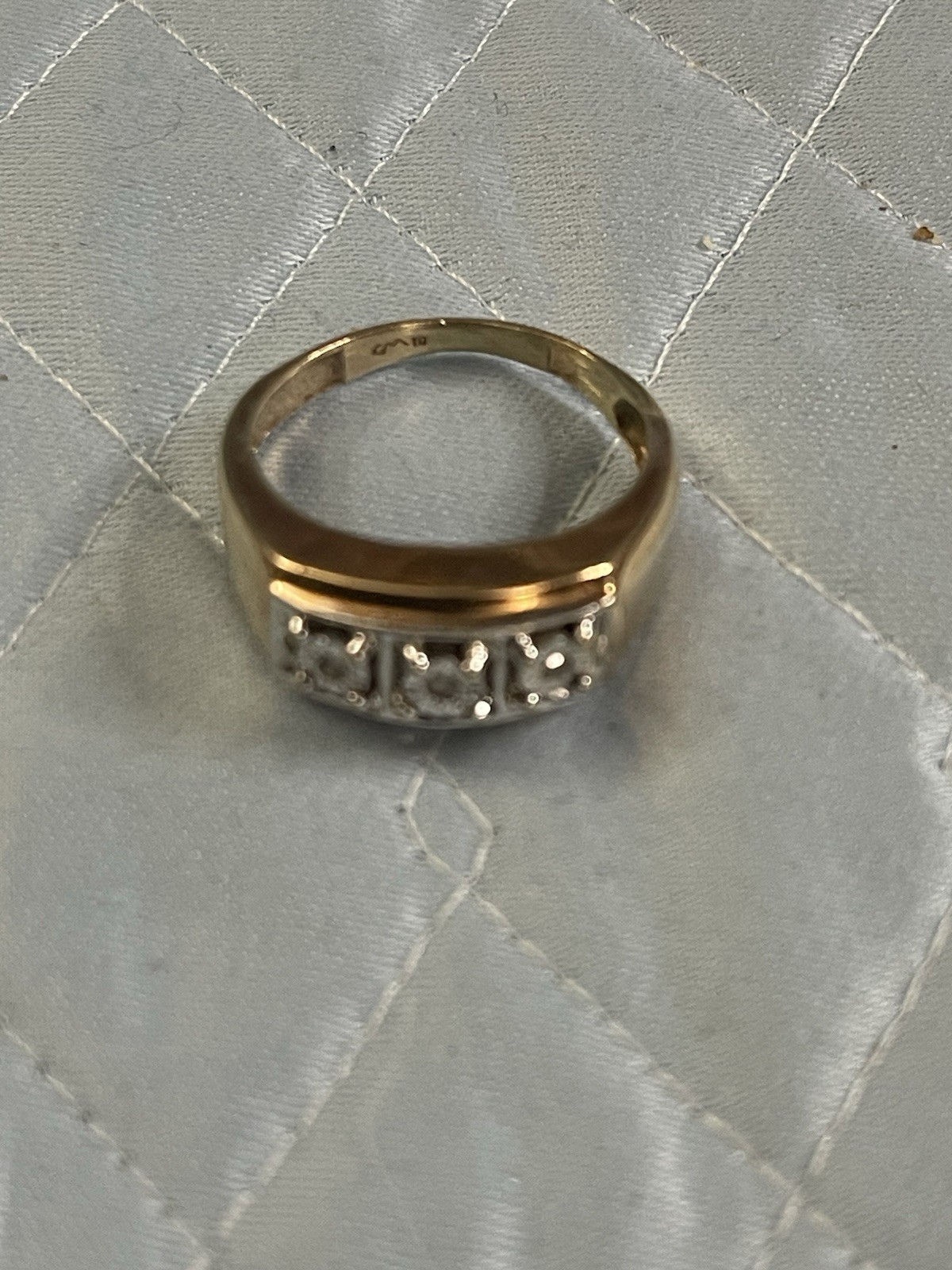 Used 10k Solid Solid Gold With 3 Diamonds Man Rin… - image 2