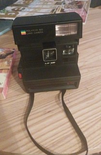Vintage Polaroid 640 Vintage Instant Land Camera Battery Pack great for parts.